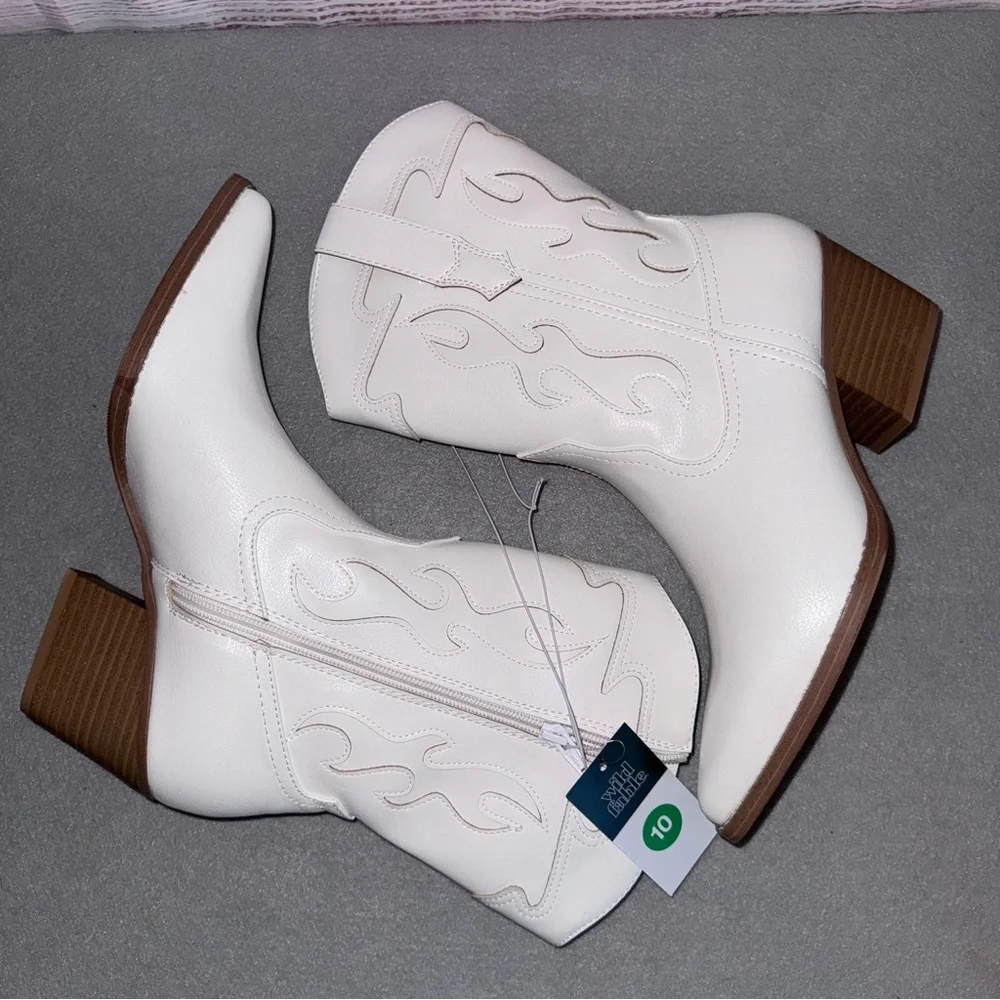 NWT White Daytona Western / Cowboy Point Toe Boot - Picture 6 of 12